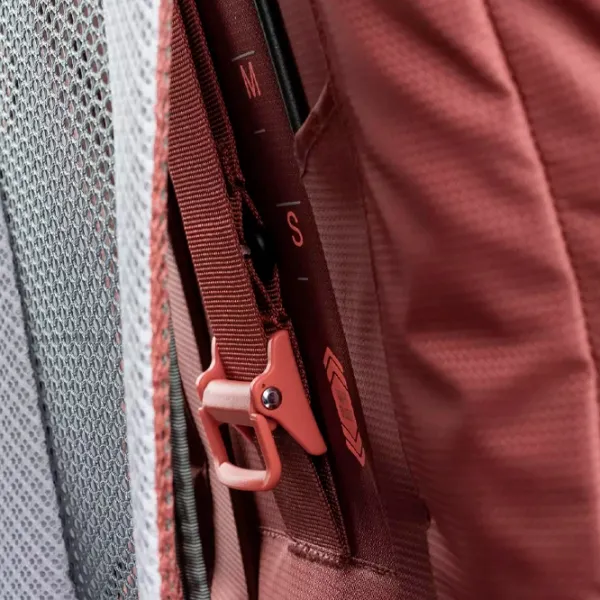 Туристический рюкзак Deuter Futura Air Trek 55+10 Для треккинга/ 65 л photo 6 Туристический рюкзак Deuter Futura Air Trek 55+10 Для треккинга/ 65 л photo 6