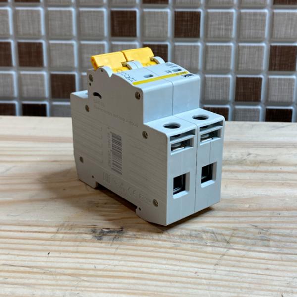 Întrerupător automat IEK MVA20-2-002-B Modulară/ 2 A photo 2