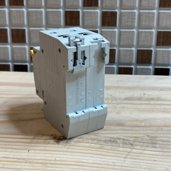 Întrerupător automat IEK MVA20-2-002-B Modulară/ 2 A photo 3