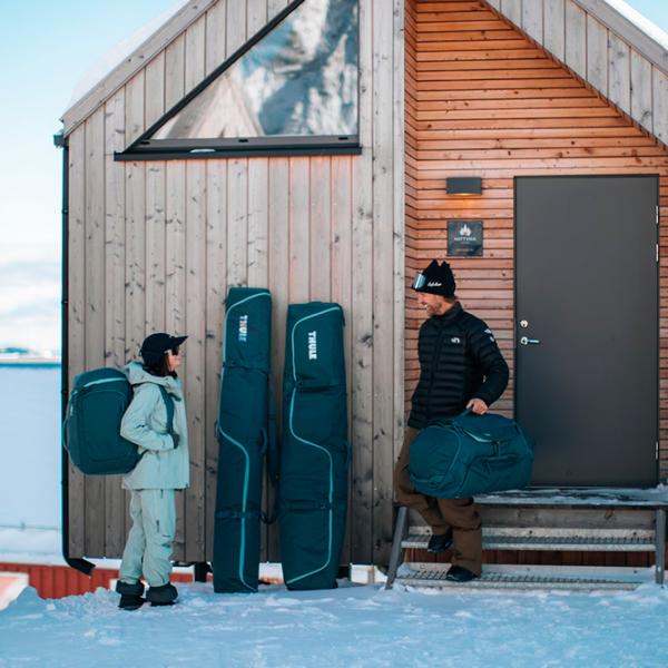 Сумка спортивная THULE RoundTrip Duffel 80 л/ Black photo 6 Сумка спортивная THULE RoundTrip Duffel 80 л/ Black photo 6