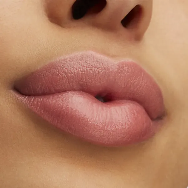 Ruj de buze Mac LUSTREGLASS Stick/ Pink photo 3 Ruj de buze Mac LUSTREGLASS Stick/ Pink photo 3
