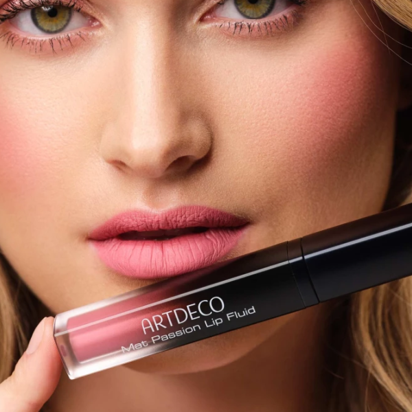 Ruj de buze Artdeco Mat Passion Stick cu aplicator/ Blushed nude photo 3 Ruj de buze Artdeco Mat Passion Stick cu aplicator/ Blushed nude photo 3