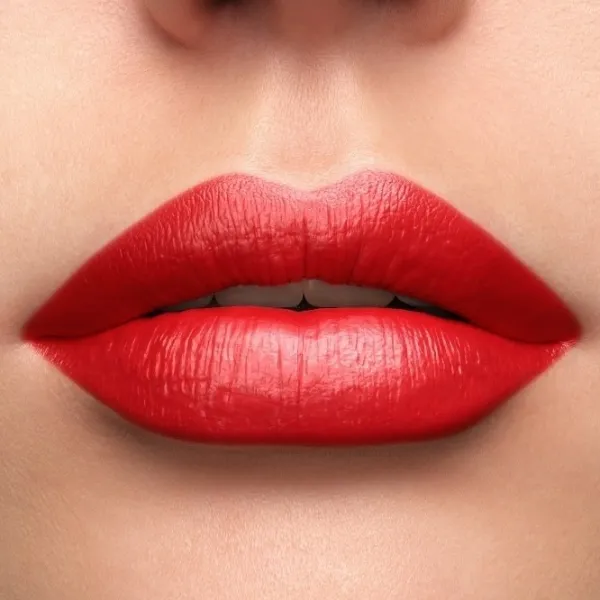 Ruj de buze Lancome BSOLU ROUGE Stick/ Red photo 2 Ruj de buze Lancome BSOLU ROUGE Stick/ Red photo 2