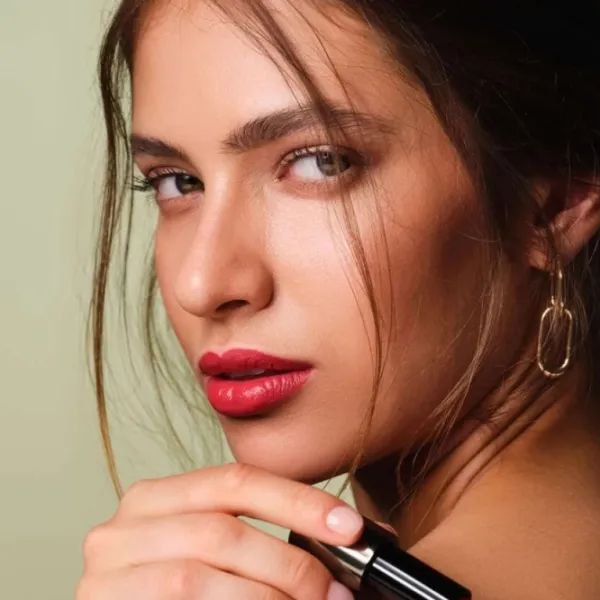 Ruj de buze Artdeco Couture Total Stick/ Cherry photo 5 Ruj de buze Artdeco Couture Total Stick/ Cherry photo 5