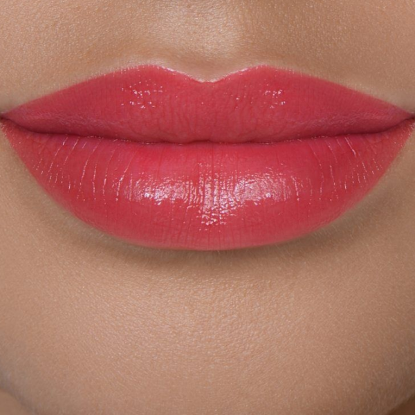 Губная помада Yves Saint Laurent ROUGE VOLUPTE SHINE Stick/ Red Coral photo 2 Губная помада Yves Saint Laurent ROUGE VOLUPTE SHINE Stick/ Red Coral photo 2