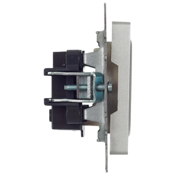 Розетка IEK BR-R10-10-K47 230 В/ Type-F/ Серебристый photo 2 Розетка IEK BR-R10-10-K47 230 В/ Type-F/ Серебристый photo 2