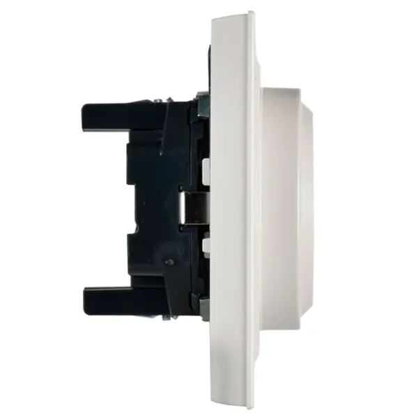 Priză IEK BR-R21-16-K36-F 230 V/ Type-F/ Pearl photo 4 Priză IEK BR-R21-16-K36-F 230 V/ Type-F/ Pearl photo 4