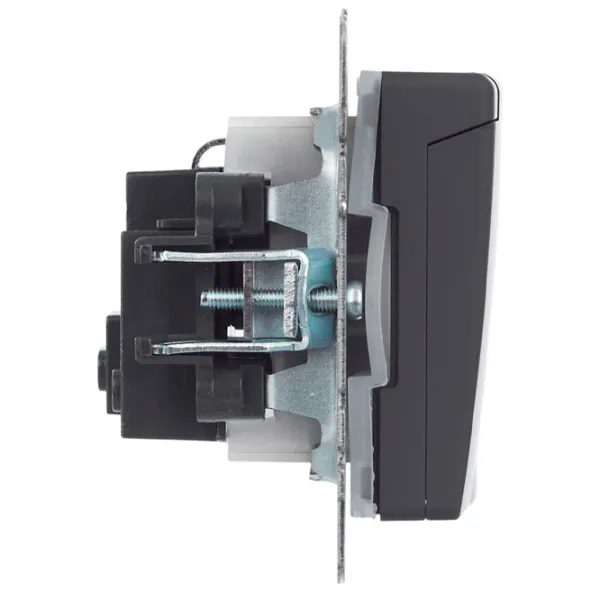 Priză IEK BR-R16-16-44-K53 230 V/ Type-F/ Black photo 5 Priză IEK BR-R16-16-44-K53 230 V/ Type-F/ Black photo 5