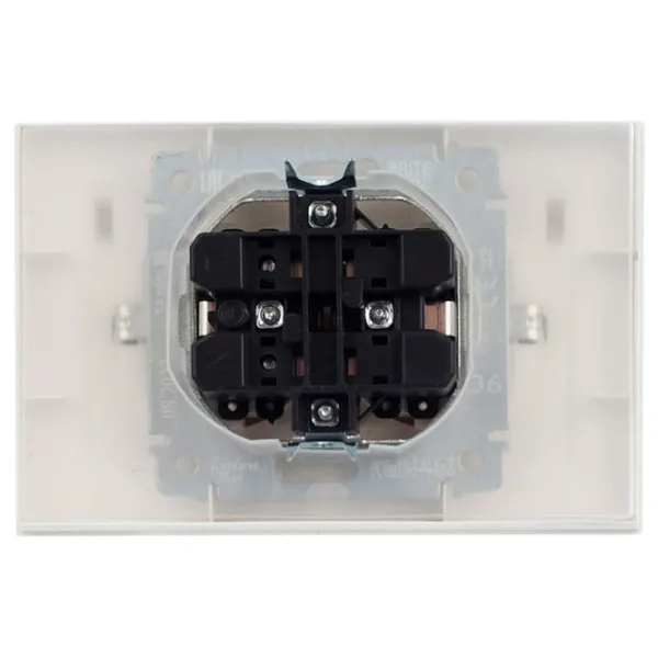 Priză IEK Brite BR-R26-16-44-K36-F 230 V/ Type-F/ White photo 3 Priză IEK Brite BR-R26-16-44-K36-F 230 V/ Type-F/ White photo 3