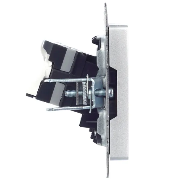 Розетка IEK BR-K10-1-K47 RJ45/ Серебристый photo 4 Розетка IEK BR-K10-1-K47 RJ45/ Серебристый photo 4