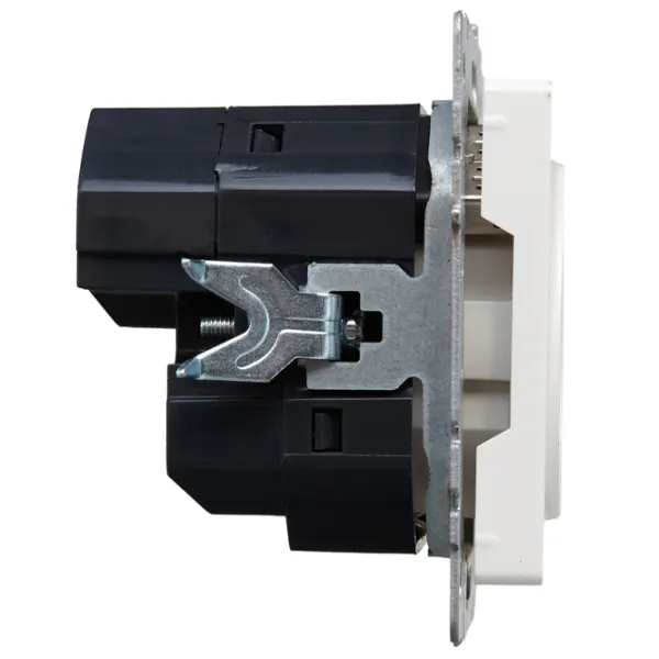 Priză IEK BR-R14-16-U22-018-K36 230 V/ Type-F/ Pearl photo 6 Priză IEK BR-R14-16-U22-018-K36 230 V/ Type-F/ Pearl photo 6