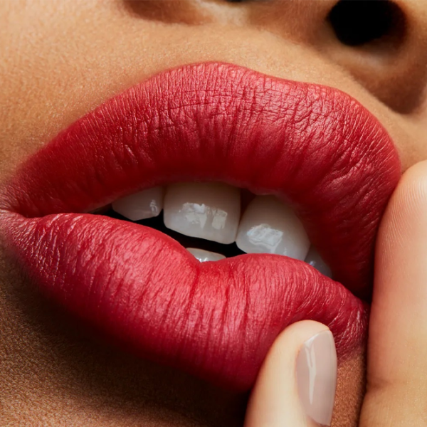 Ruj de buze Mac POWDER KISS Stick/ Rose photo 3 Ruj de buze Mac POWDER KISS Stick/ Rose photo 3