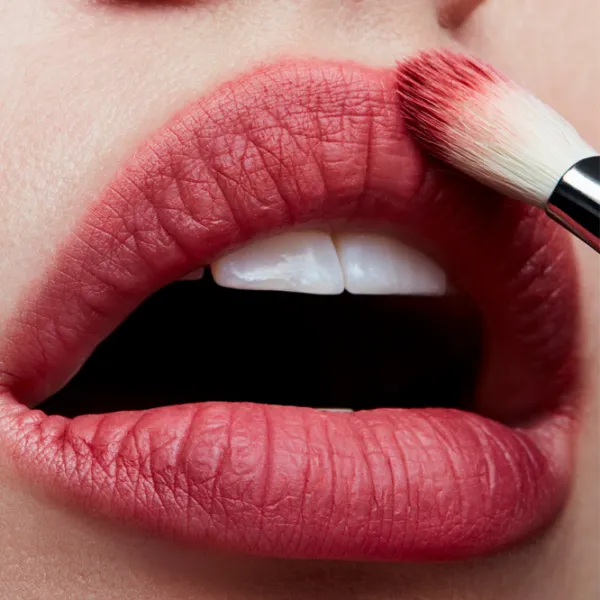 Ruj de buze Mac POWDER KISS Stick/ Blush Pink photo 3 Ruj de buze Mac POWDER KISS Stick/ Blush Pink photo 3