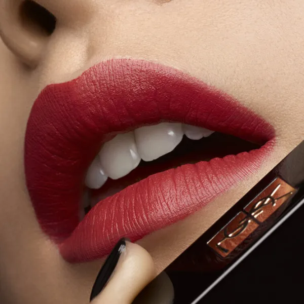 Губная помада Yves Saint Laurent THE SLIM VELVET RADICAL Stick/ Cherry photo 3 Губная помада Yves Saint Laurent THE SLIM VELVET RADICAL Stick/ Cherry photo 3