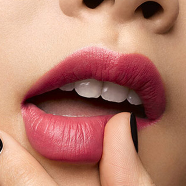 Губная помада Yves Saint Laurent THE SLIM VELVET RADICAL Stick/ Dark Pink photo 2 Губная помада Yves Saint Laurent THE SLIM VELVET RADICAL Stick/ Dark Pink photo 2