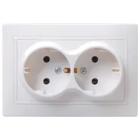 Priză IEK ERK24-K01-16-DM 220 - 240 V/ Type-F/ White