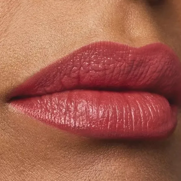 Губная помада Estee Lauder PURE COLOR CREME Stick/ Роза photo 3 Губная помада Estee Lauder PURE COLOR CREME Stick/ Роза photo 3