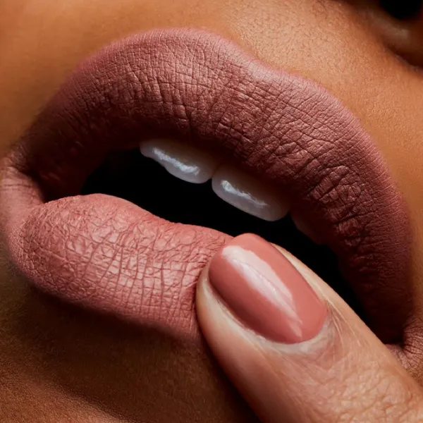 Губная помада Mac RETRO MATTE Стик с апликатором/ Какао photo 2