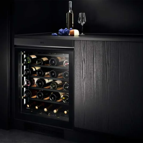 Frigider pentru vin AEG AWUS040B8B 6°С - 18 °С/ Black photo 4