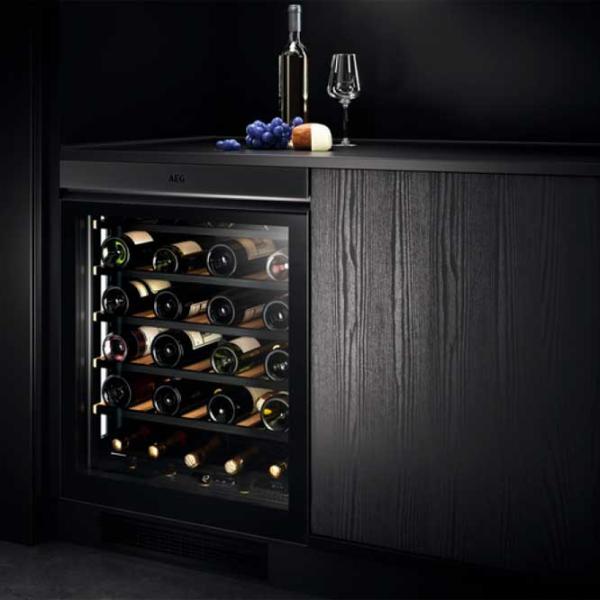 Frigider pentru vin AEG AWUS040B8B 6°С - 18 °С/ Black photo 4