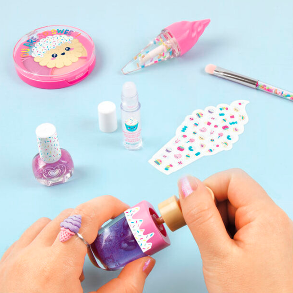 Set de creație Make It Real Bringing Creativity to Life Candy Shop Cosmetic Set 2700M 8+/ Multicolor Pink photo 5
