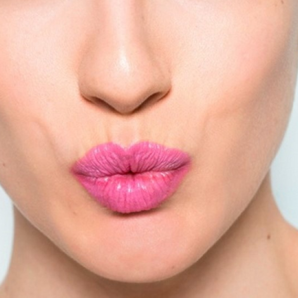 Губная помада Clinique POP LIP COLOUR+PRIM Stick/ Роза photo 3 Губная помада Clinique POP LIP COLOUR+PRIM Stick/ Роза photo 3