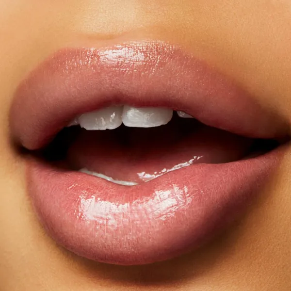 Бальзамы для губ Mac GLOW PLAY Pink photo 3 Бальзамы для губ Mac GLOW PLAY Pink photo 3
