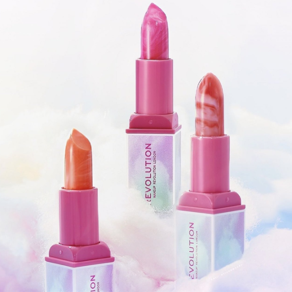 Бальзамы для губ Revolution Candy Haze Pink photo 3 Бальзамы для губ Revolution Candy Haze Pink photo 3