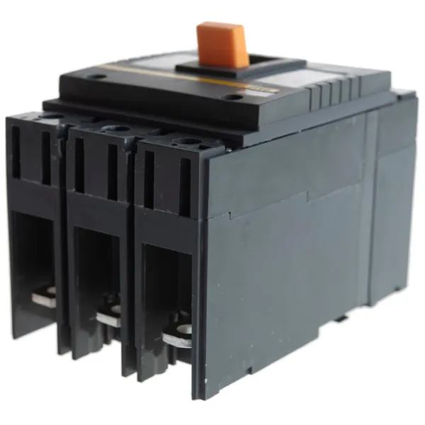 Автоматический выключатель IEK SVA30-3-0200 Силовой/ 200 A photo 4 Автоматический выключатель IEK SVA30-3-0200 Силовой/ 200 A photo 4