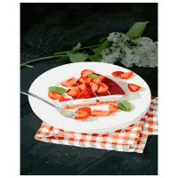 Pictură pe numere BrushMe Cheesecake din căpșuni GX22640 50 x 40 cm/ Verticală