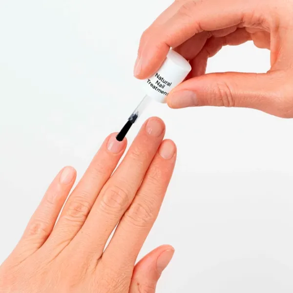 Лак для ногтей Artdeco Natural Nail Treatment 10 мл/ Прозрачный photo 3 Лак для ногтей Artdeco Natural Nail Treatment 10 мл/ Прозрачный photo 3