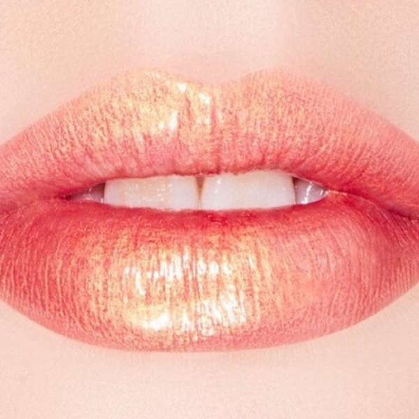 Ruj de buze Mac LIPCOLOUR GRAND ILLUSION Stick cu aplicator/ Golden Coral photo 2 Ruj de buze Mac LIPCOLOUR GRAND ILLUSION Stick cu aplicator/ Golden Coral photo 2
