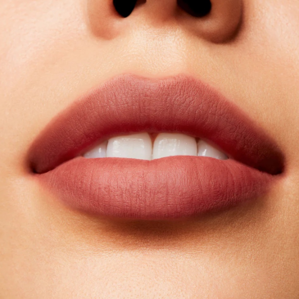 Губная помада Mac Powder Kiss Liquid Lipcolor Стик с апликатором/ Prismatic Red photo 3