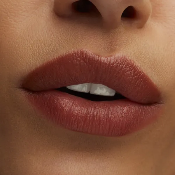 Ruj de buze Mac LUSTREGLASS Stick/ Milk Chocolate photo 3 Ruj de buze Mac LUSTREGLASS Stick/ Milk Chocolate photo 3