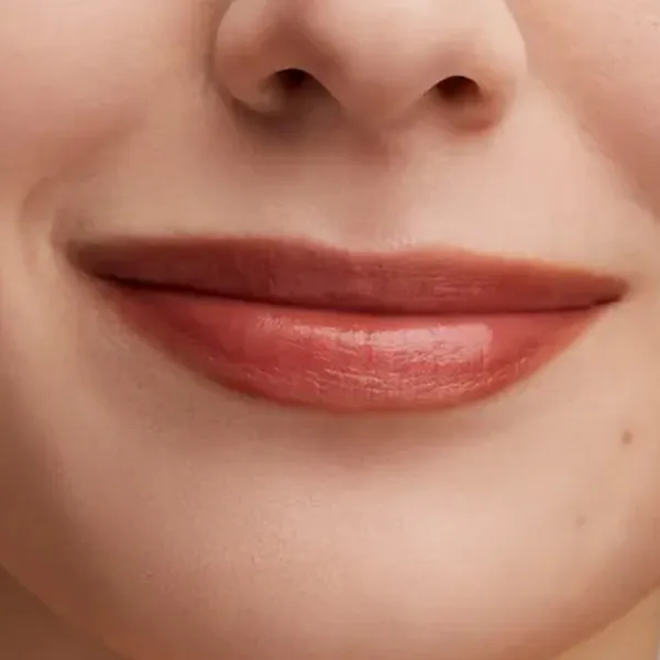 Губная помада Mac LUSTREGLASS Stick/ Indian Red photo 3 Губная помада Mac LUSTREGLASS Stick/ Indian Red photo 3