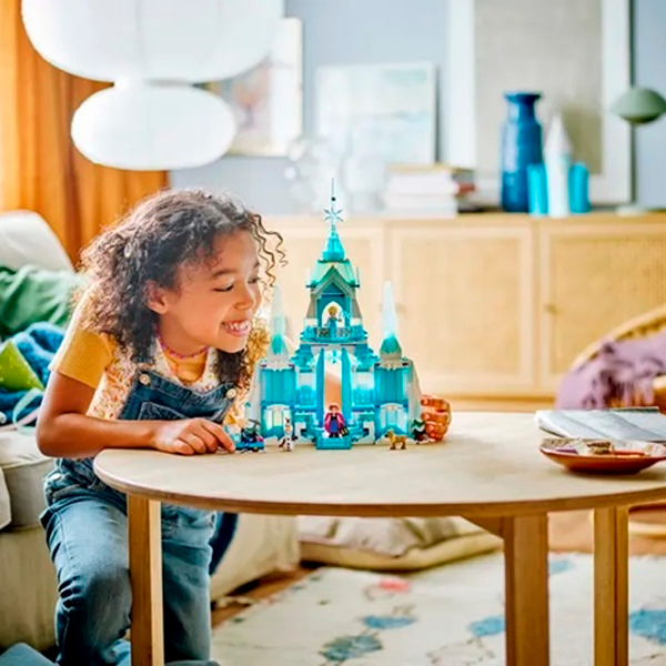 Constructor LEGO Elsa's Ice Palace Scenă din film/ Blue photo 6