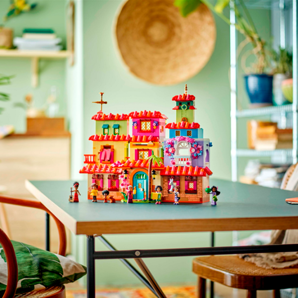 Constructor LEGO The Magical Madrigal House Casă/ Multicolor photo 8