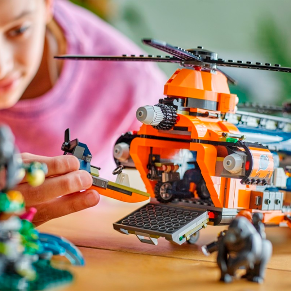 Constructor LEGO Jungle Explorer Helicopter at Base Camp Clasic/ Multicolor photo 8