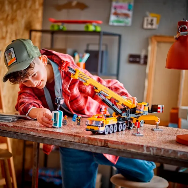 Constructor LEGO Yellow Mobile Construction Crane Сonstrucție/ Yellow photo 6