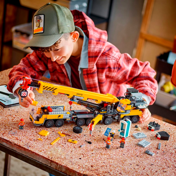 Constructor LEGO Yellow Mobile Construction Crane Сonstrucție/ Yellow photo 9