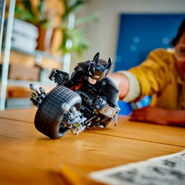 Constructor LEGO Batman Construction Figure and the Bat-Pod Bike Personaj de film/ Black photo 7