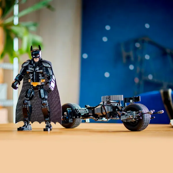 Constructor LEGO Batman Construction Figure and the Bat-Pod Bike Personaj de film/ Black photo 8