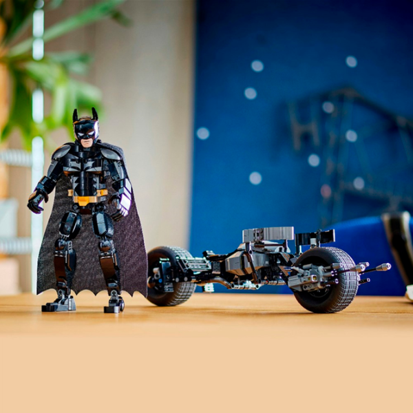 Constructor LEGO Batman Construction Figure and the Bat-Pod Bike Personaj de film/ Black photo 8