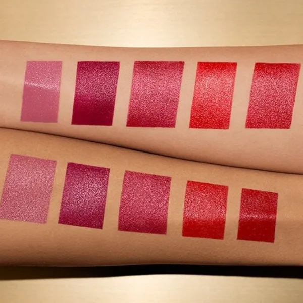 Губная помада Estee Lauder Pure Color Desire Stick/ Красный photo 2 Губная помада Estee Lauder Pure Color Desire Stick/ Красный photo 2