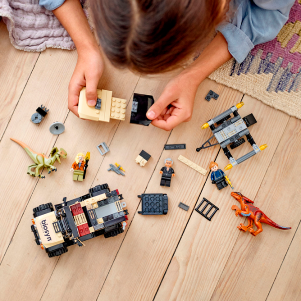 Constructor LEGO Pyroraptor & Dilophosaurus Transport Dinozaur/ Multicolor photo 11 Constructor LEGO Pyroraptor & Dilophosaurus Transport Dinozaur/ Multicolor photo 11