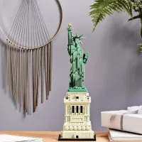 Constructor LEGO Statue of Liberty Figuri/ Green photo 9