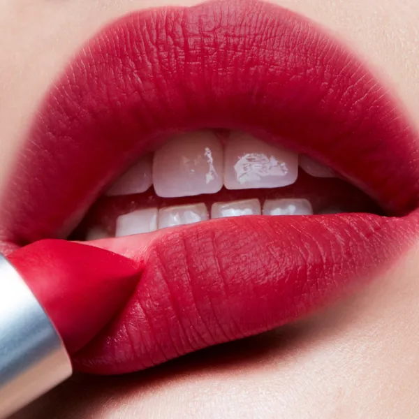 Ruj de buze Mac POWDER KISS Stick/ Ruby Red photo 3