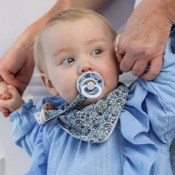 Suzetă cu tetina rotundă Bibs X Liberty 12012102 Unisex/ 6 luni - 18 luni/ Latex/ Baby Blue photo 4 Suzetă cu tetina rotundă Bibs X Liberty 12012102 Unisex/ 6 luni - 18 luni/ Latex/ Baby Blue photo 4