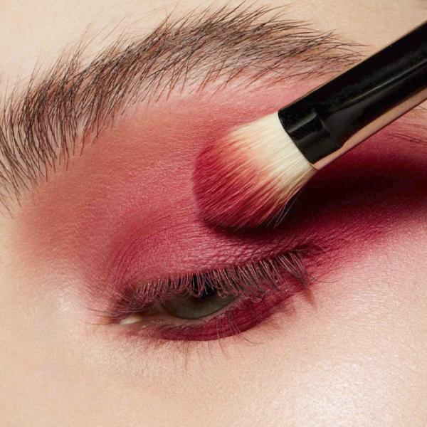 Fard de pleoape Mac Kiss Soft 1.5 g/ SK37190000 photo 4 Fard de pleoape Mac Kiss Soft 1.5 g/ SK37190000 photo 4