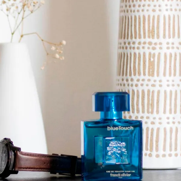 Parfum pentru bărbați Franck Olivier Blue Touch Apă de toaletă / Fougere photo 4 Parfum pentru bărbați Franck Olivier Blue Touch Apă de toaletă / Fougere photo 4